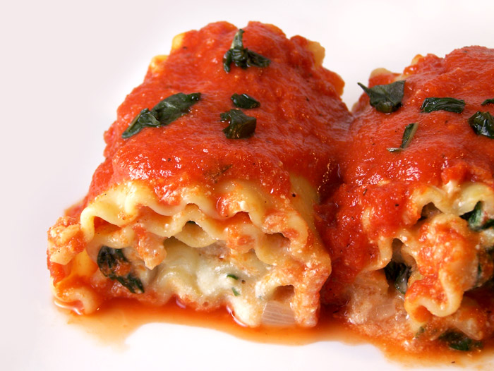 Classic Lasagna Roll-Ups